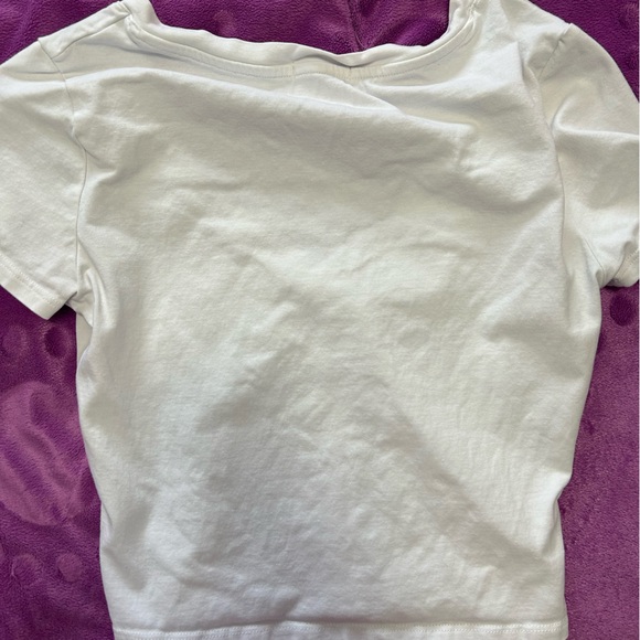 xs v-neck white tee - Picture 2 of 2
